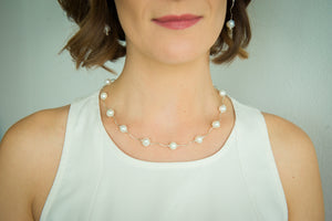 N005145 - White Pearl and Wavy Sterling Silver Necklace